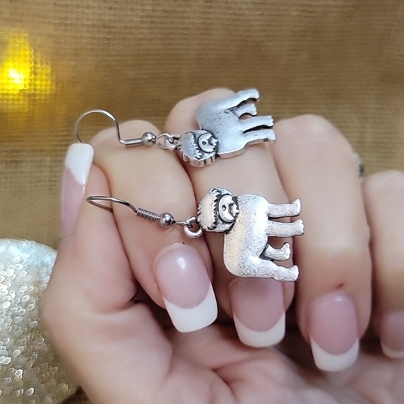 Old English Sheepdog Pewter Earrings - Picture 4 of 7